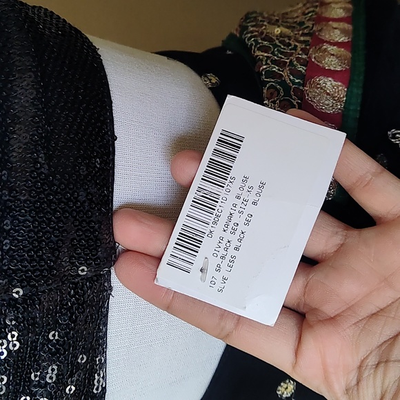 Divya Kanakia Pre-stitched Ruffled saree & sequin ready to wear blouse XS NWT - Picture 14 of 15